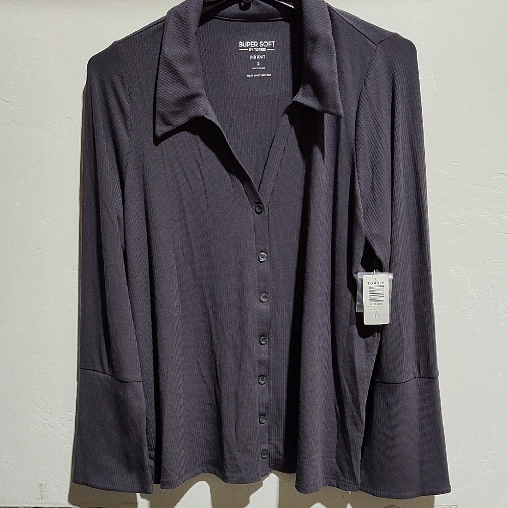 Torrid  Button-Up Top, (2x, 18-20) New